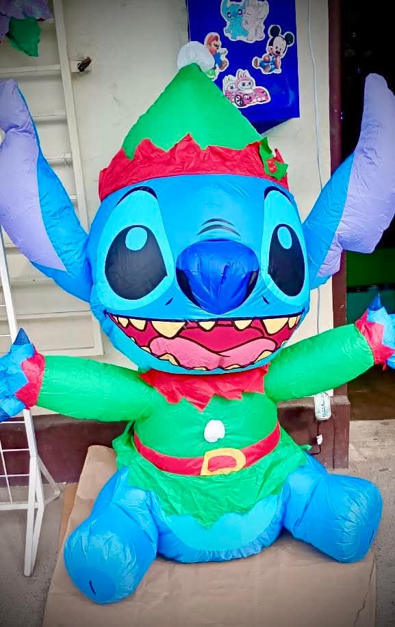 Inflable Gigante Duende STITCH Navideño